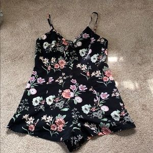 Super cute forever 21 romper!